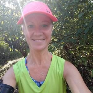 Meet your Posher, Cari